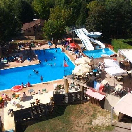 Camping Le Pigeonnier Saint-Crépin-et-Carlucet Exteriör bild